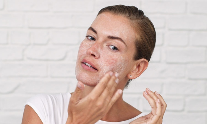 10 tác dụng của tẩy da chết với sức khỏe làn da bạn cần biết