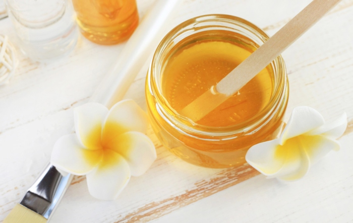 Top 5 cách trị thâm môi bằng mật ong môi hồng mềm mịn