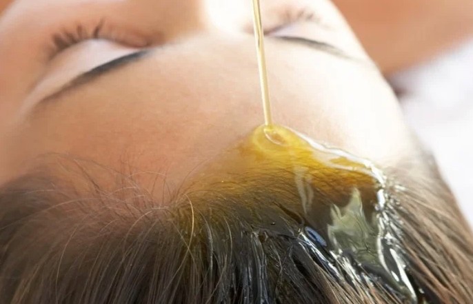 Top 8 cách ủ tóc bằng dầu oliu dưỡng tóc dài siêu mềm mượt tại nhà