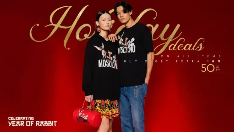 Moschino Vietnam 1 Thương Hiệu Được Phân Phối Độc Quyền Bởi Cty Cp Bốn Mùa Toàn Cầu Hãy Đến Để Cảm Nhận Và Tận Hưởng Không Gian Mua Sắm Đẳng Cấp Và Cập Nhật Các Sản Phẩm Thời Trang Cao Cấp