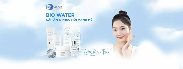 Bio Essence Tin Rằng Da Khô Nhạy Cảm Không Quá Khó Để Chiều Chuộng Với 1 Kết Cấu Mỏng Nhẹ Được Nghiên Cứu Chuyên Biệt Cho Làn Da Châu Á, Nàng Hoàn Toàn Có Thể Quên Đi Cảm Giác Nhờn Rít Khó Chịu Khi Dưỡng Ẩm Cho Da.