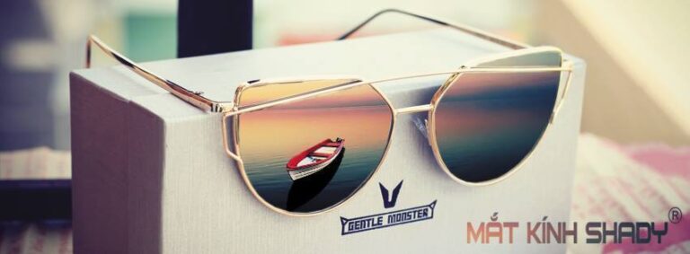 Shady Là 1 Thương Hiệu Kính Nổi Tiếng Có Xuất Xứ Từ Hồng Kông. Với Thiết Kế Đa Dạng Và Kiểu Dáng Trẻ Trung Và Hiện Đại Kết Hợp Với Chất Liệu Cao Cấp.